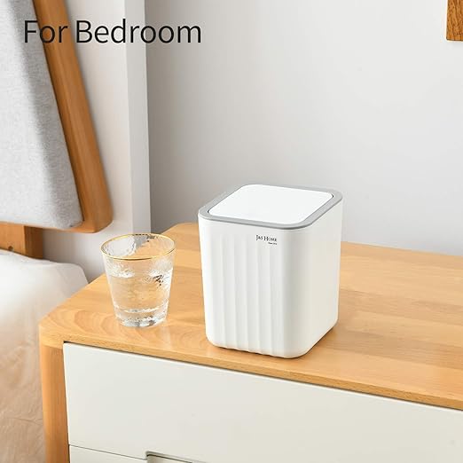 SUBEKYU 0.6 Gal Mini Desktop Trash Can with Lid, Small Square Countertop Garbage Bin, Plastic Tiny Tabletop Wastebasket for Office/Kitchen/Coffee Table, White