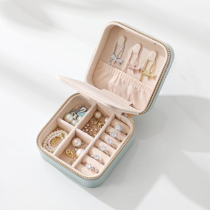 Genuine Leather Travel Jewelry Case Organizer with Mirror for Women, Small Jewelry Box Portable Mini Jewelry Case for Earring, Ring, Necklace, Bracelet(Lychee Grain Pink Purple)