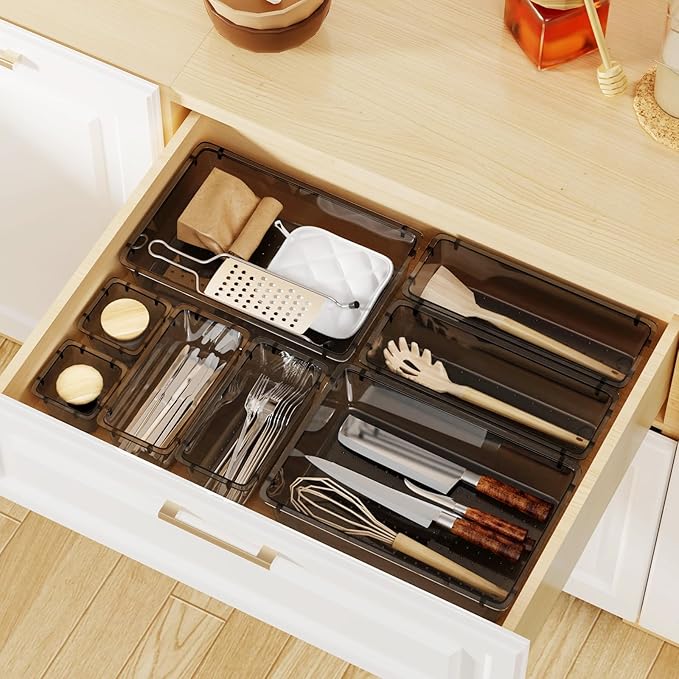 WOWBOX 8 PCS Clear Plastic Drawer Organizer Set, 4 Sizes Desk Drawer Organization and Storage Containers for Makeup, Cosmetics, Jewelry and Gadgets in Kitchen, Bathroom, Bedroom, Office, Clear Black