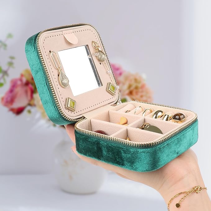 OceeK Travel Jewelry Case Box Organizer with Mirror,Travel Jewelry Box Holder Stocking Stuffers,Green,1 Pack