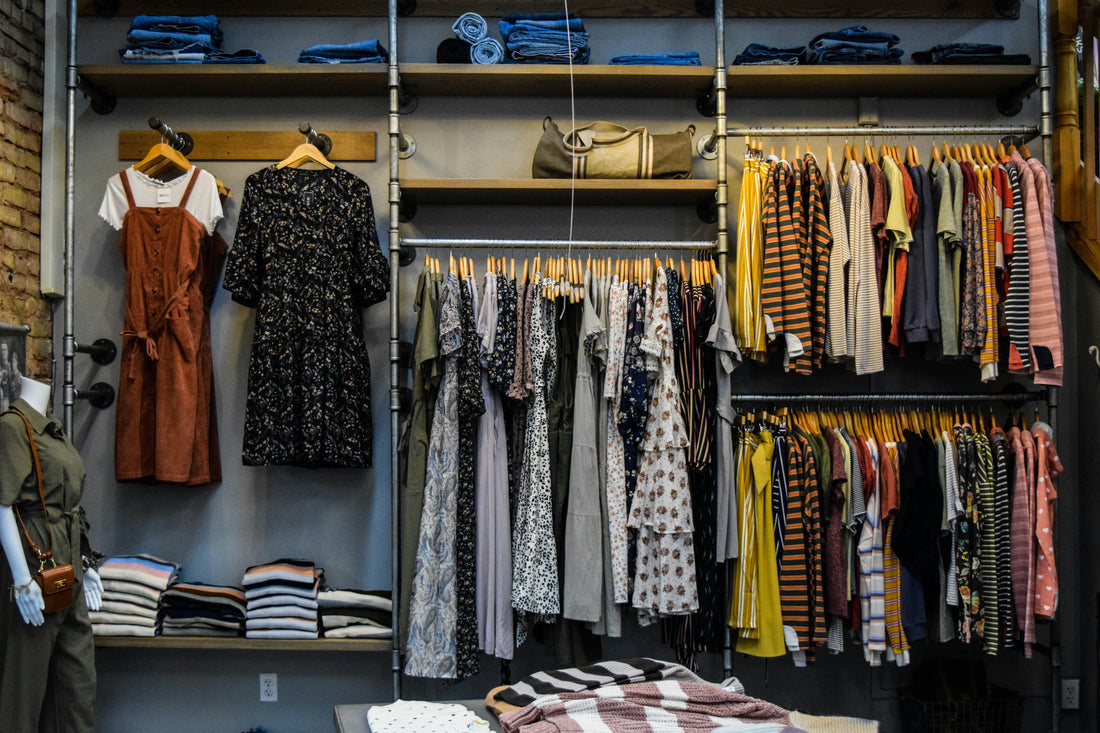 [ORGMENT] The "Hanger Tab Cascade Rule": How to triple hanging closet space without squishing clothes