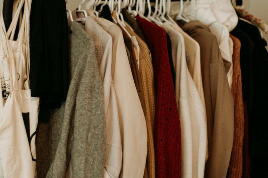 [ORGMENT] The "S-Hook Jeans Cascade Rail": How to double closet hanging bar space without buying slim velvet hangers