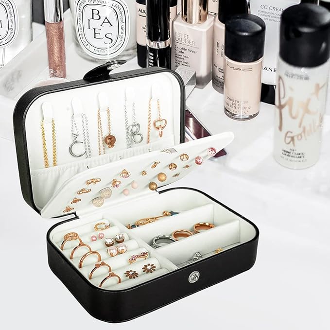 Hatori Travel Jewelry Box, PU Leather Small Jewelry Organizer for Women Girls, Portable Mini Travel Case Display Storage Holder Boxes for Stud Earrings, Rings, Necklaces, Bracelets.