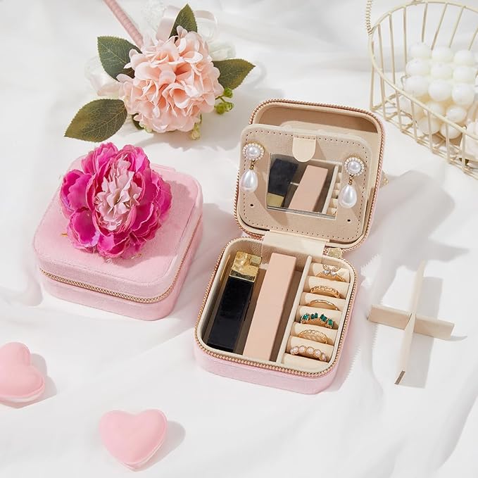 Smileshe Personalized Gifts for Mom Mothers Day, Birthday, Graduation Gift for Girls Fashion, Travel for Teen Girls Trendy Stuff, Velvet Jewelry Box with Flower, Letter B, Pink