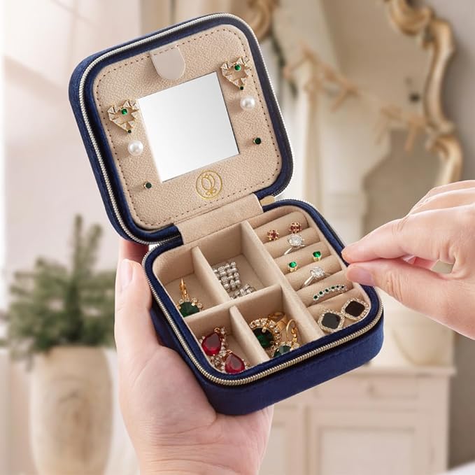 Plush Velvet Travel Jewelry Case, Mini Jewelry Box, Small Jewelry Organizer Portable Display Storage Case, for Girls Women (Periwinkle Blue-With Mirror)