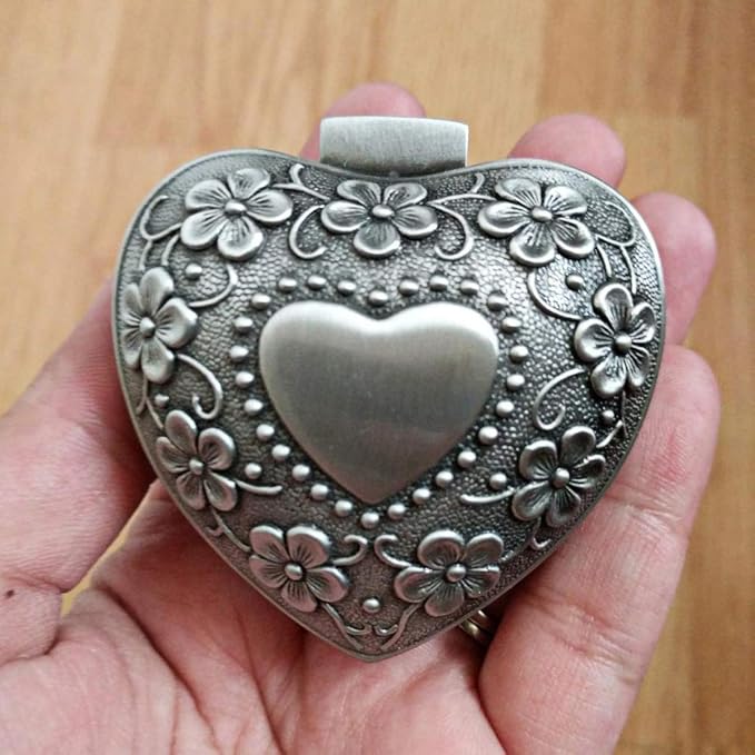 Hipiwe Vintage Heart Shape Jewelry Box - Small Antique Ring/Earrings/Necklace Storage Organizer Case, Metal Treasure Chest Trinket Keepsake Gift Box for Women