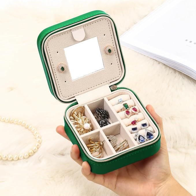 TRODANCE Jewelry Travel Case with Mirror,Small Travel Jewelry Organizer, Portable Jewelry Box Travel Mini Organizer Portable Display Storage Box For Rings Earrings Necklaces (Green)