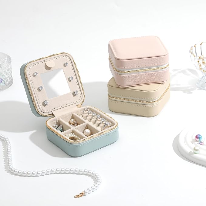 Genuine Leather Travel Jewelry Case Organizer with Mirror for Women, Small Jewelry Box Portable Mini Jewelry Case for Earring, Ring, Necklace, Bracelet（Lychee Grain Mint Green）