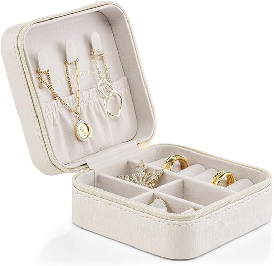 VLANDO Small Travel Jewelry Box Organizer Display Case for Girls Women Gift Rings Earrings Necklaces Storage, Beige