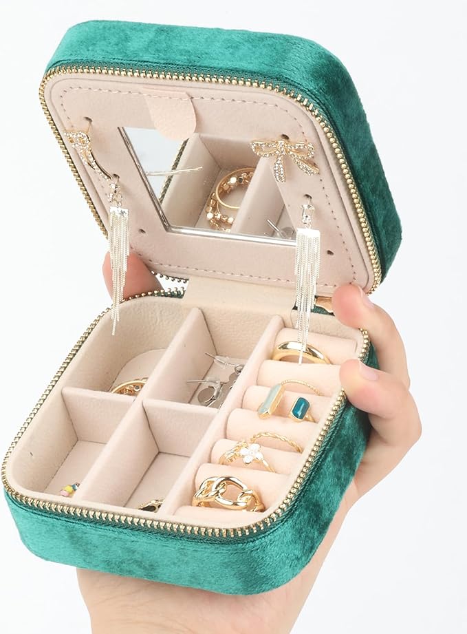 Plush Velvet Jewelry Box,Travel Jewelry Case with Mirror, Jewelry Organizer,Gift for Women Girls,1Pack