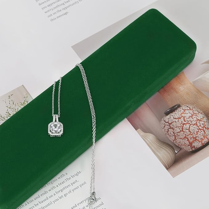 KUKUVR 2 Pieces Metal Velvet Necklace Bracelet Gift Box, Soft Lining Bracelet Pendant Long Chain Organizer Holder Display Case for Wedding Engagement Birthday Anniversary (Green)