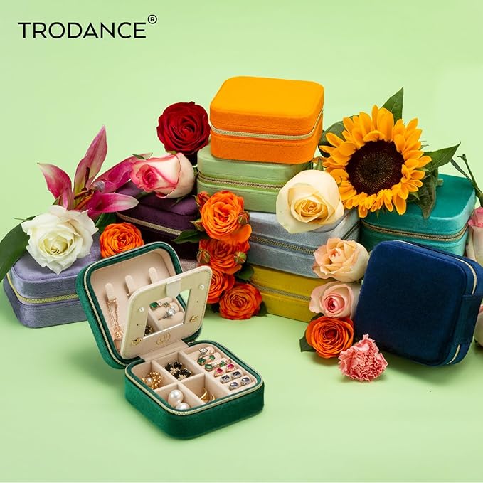 TRODANCE Plush Velvet Travel Jewelry Case Organizer, Small Travel Jewelry Box,Portable Jewelry Box Travel Mini Organizer Portable Display Storage Box For Rings Earrings Necklaces (Periwinkle Blue)