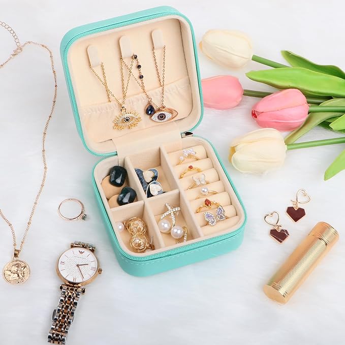 17Dec Small Travel Jewelry Case Organizer,Mini Travel Essentials for Women,Bridesmaid Gifts Birthday Gifts for Women,Small Jewelry Box for Girls 8-12