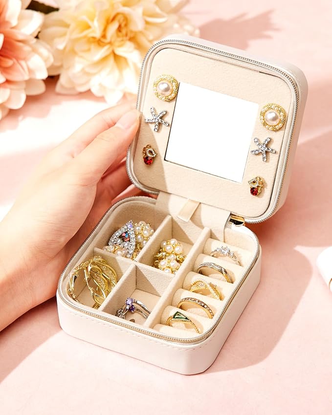 Enthralite Travel Jewelry Box for Girls: Traveling Jewelry Case Gift for Women - Mini Organizer for Necklaces Earrings White Z