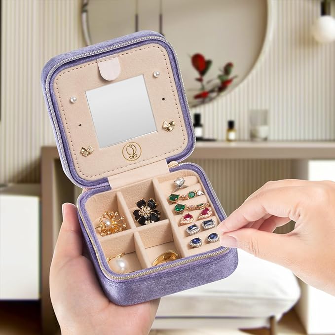 TRODANCE Plush Velvet Travel Jewelry Case Organizer, Small Travel Jewelry Box,Portable Jewelry Box Travel Mini Organizer Portable Display Storage Box For Rings Earrings Necklaces (Periwinkle Blue)
