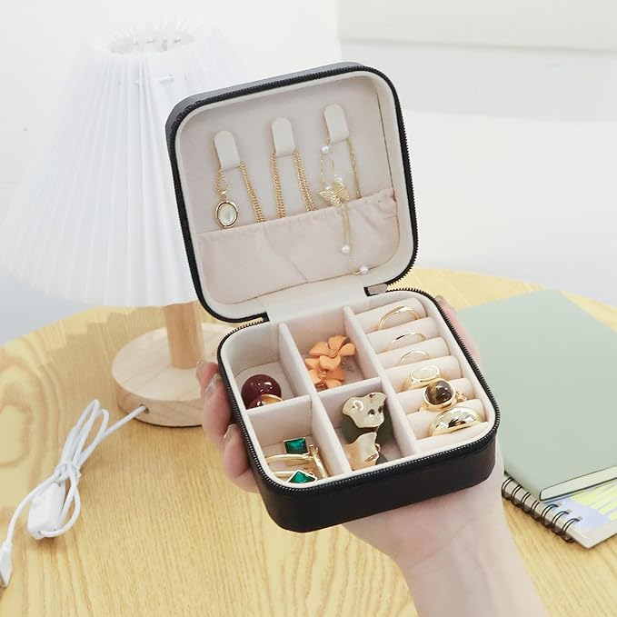 OceeK Travel Jewelry Case Box Organizer, PU Leather Small Jewelry Box,Portable Travel Jewelry Storage Case,Black,1 Pack