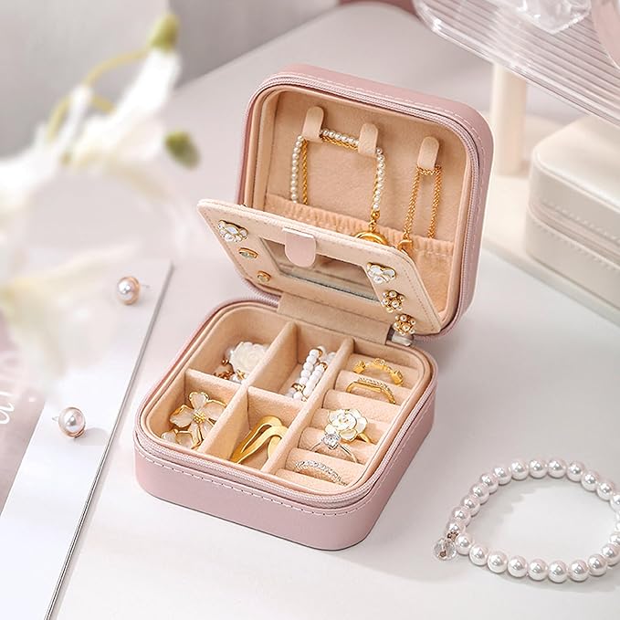 MODENGKONGJIAN Travel Jewelry Case for Women Fashion, Ring Necklace Earring Jewelry Holder Organizer Box, Small Portable Jewellery Storage, Initial W