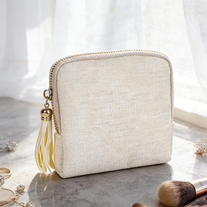 ASINGYER Travel Jewelry Storage Bag for Women, Velvet Portable Jewelry Organizer with Tassel Zipper, Small Pouches for Bracelets Necklaces Rings Earrings, Wedding Gift for Women (beige)