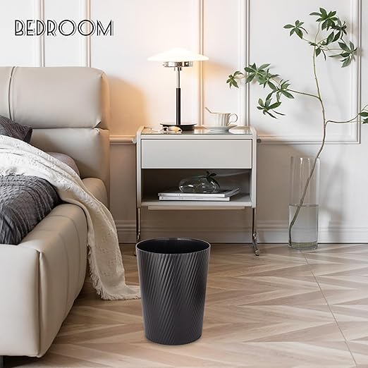 UUJOLY Small Trash Can Wastebasket Garbage Can Container Bins for Bathrooms, Laundry Room, Kitchens, Offices, Kids Rooms, Dorms (Black)