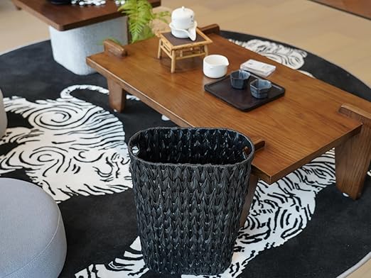 Coeusy 5 Gallon Wicker Trash Can,Black Bathroom Trash Can,Wicker Trash Basket with Handles,Handwoven Small Waste Basket for Bathroom,Bedroom,Kitchen,Office,20 Liters