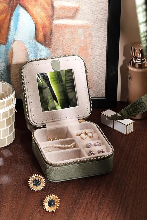 S.Leaf Initial Travel Jewelry Case Jewelry Boxes for Women Small Jewelry Box Travel Jewelry Box Jewelry Gift Boxes Jewelry Travel Case Jewelry Organizer Box Portable Travel Jewelry Case Letter U