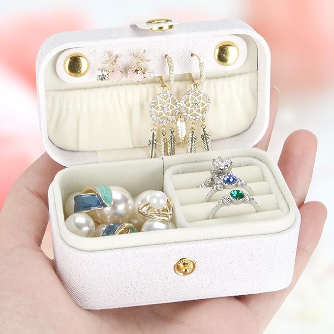 KUKUVR Small Travel Jewelry Box, Mini Jewelry Holder for Multiple Rings Necklace Earrings Lipstick, Portable Jewelry Storage Organizer Case with Removable Ring Slot (WHITE)