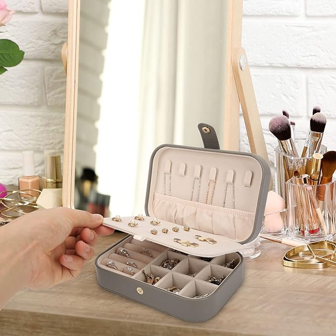 FEISCON Jewelry Organizer, Small Jewelry Box Mini Jewelry Travel Case Storage and Organizer Portable Jewelry Storage Box/GRAY