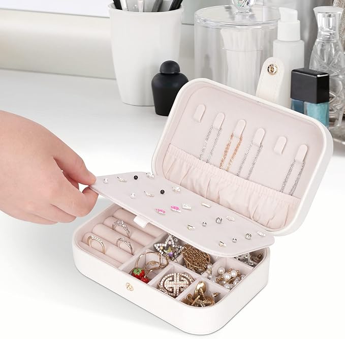 FEISCON Travel Jewelry Box, Jewelry Organizer for Girls Gift Small Jewelry Storage Box for Necklace Ring and Earrings Girls Jewelry Box/WHITE