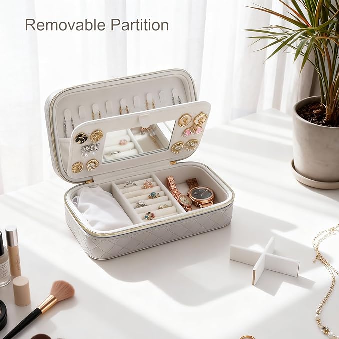 DesignSter Travel Jewelry Case, Woven Embossed PU Leather Jewelry Organizer with Mirror, Small Portable Jewelry Box for Women Rings Necklaces Bracelets Earrings