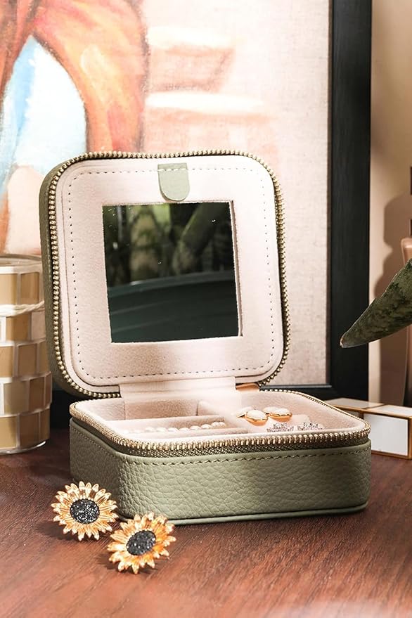 S.Leaf Initial Travel Jewelry Case Jewelry Boxes for Women Small Jewelry Box Travel Jewelry Box Jewelry Gift Boxes Jewelry Travel Case Jewelry Organizer Box Portable Travel Jewelry Case Letter U