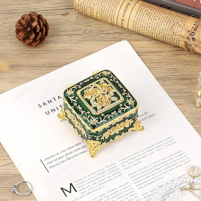 Hipiwe Vintage Jewelry Box Small Trinket Storage Organizer Box Gold Metal Chest Ring Case Treasure Chest Square Keepsake Boxes for Earrings Necklace Gift for Women,Green