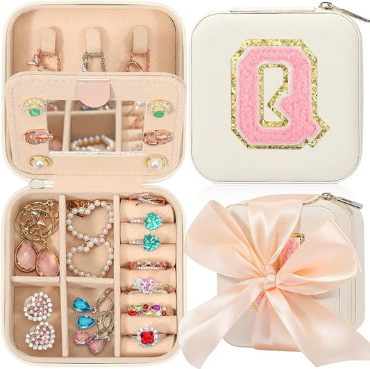 CHMI Travel Jewelry Case, White Travel Jewelry Box, Travel Jewelry Organizer, Travel Gifts for Women Girls, Jewelry Organizer Box, Birthday Gifts for Women, Christmas Gifts for Teens Girls - Initial Q