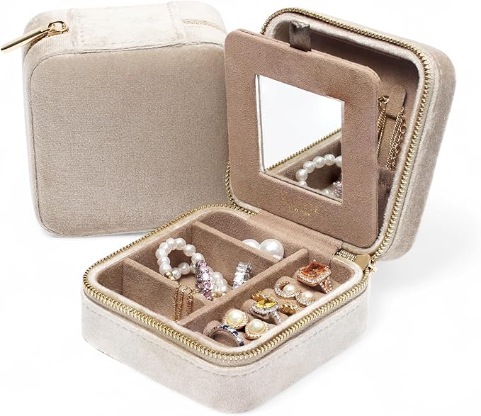 BLUTETE Travel Jewelry Box Organizer Velvet Travel Case With Mirror Ring Earrings Necklaces Storage Organizer Box (Champagne)