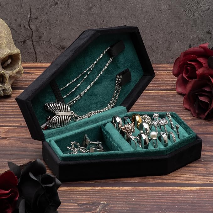 Velvet Coffin Jewelry Travel Case Holder for Gothic Wedding Ceremony Jewelry Organizer Decoration (Black and Green)
